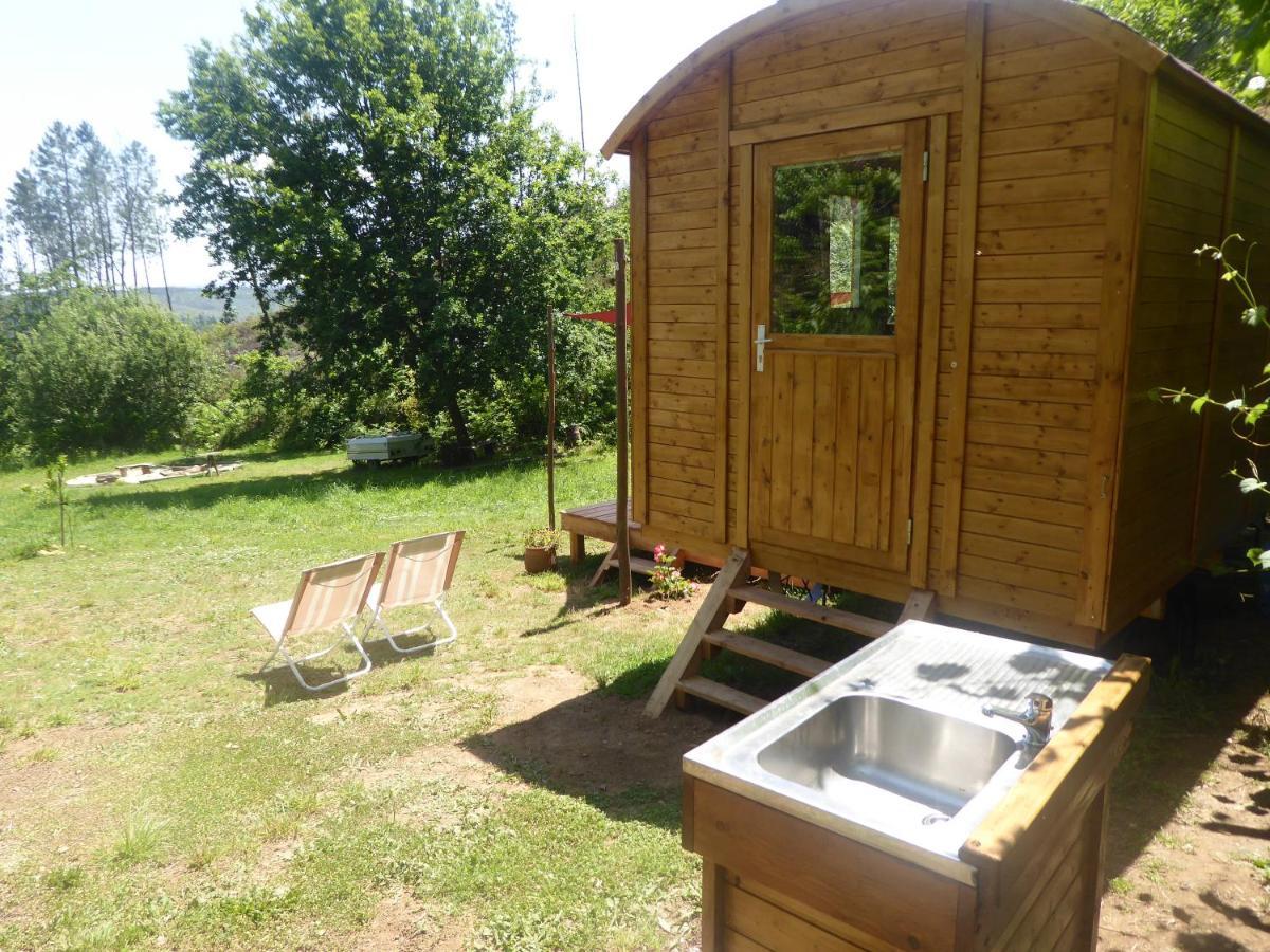 Rosa The Cosy Cabin - Gypsy Wagon - Shepherds Hut, River Views Off-Grid Eco Living Pedrogao Grande Exterior foto