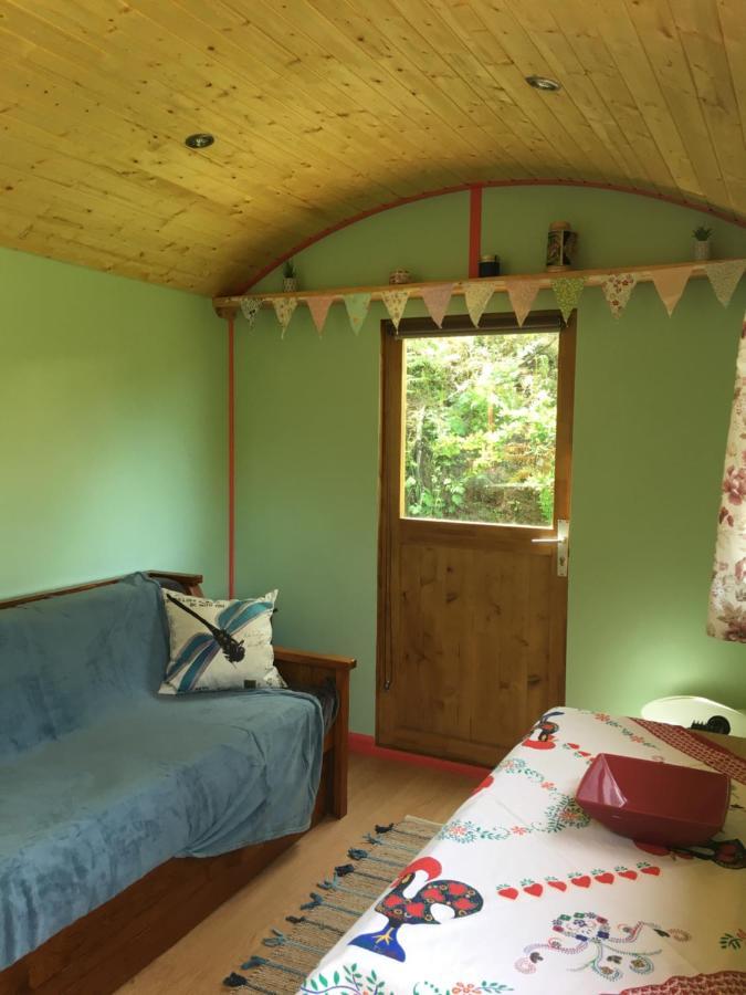 Rosa The Cosy Cabin - Gypsy Wagon - Shepherds Hut, River Views Off-Grid Eco Living Pedrogao Grande Exterior foto
